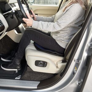 Kääntötyyny autoon ja epätasaisille pinnoille